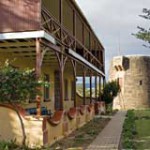 The old officers' quarters and the Martello tower in Fort Beaufort, which Iris Vaughan described in her diaryPhoto Maré Mouton